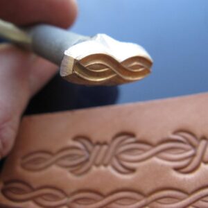 013-04 Ostnatý drát rovná část - Barbed wire STRAIGHT part