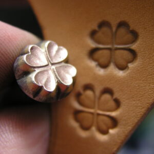 Čtyřlístek razidlo do kůže