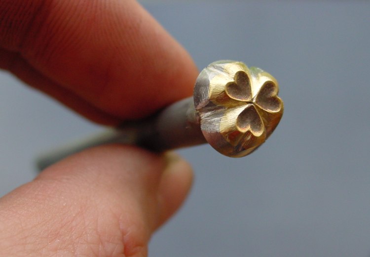 016-06 3 spojená srdce razidlo – Obrázok 4