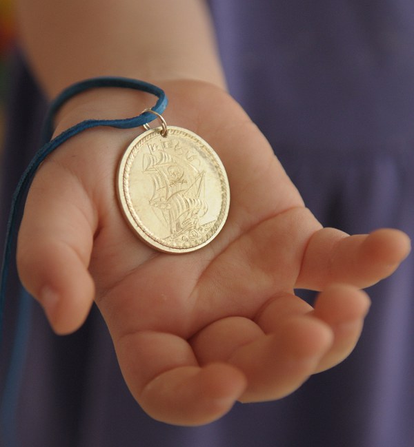 042-05 Námořnická pirátská mince přívěsek