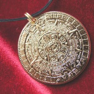 042-06 Medailon Aztécký kalendář s lodí, pozlacený