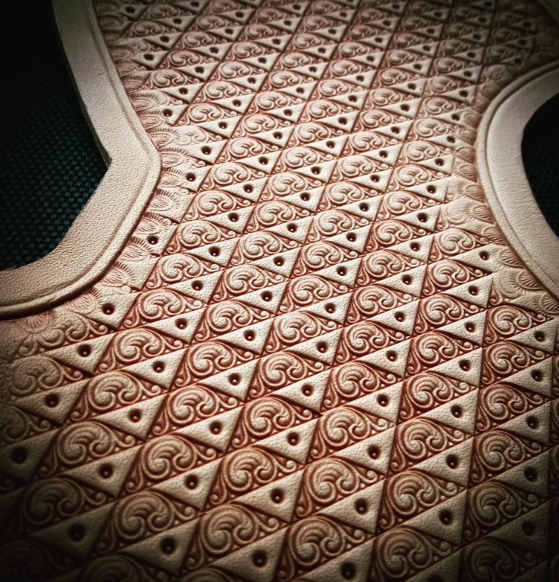 013-29 Lichobežník s ornamentom – Obrázok 4