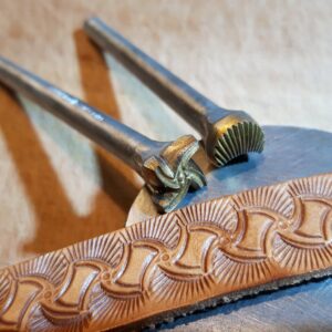 017-19 Košík a vějíř 2 razidla