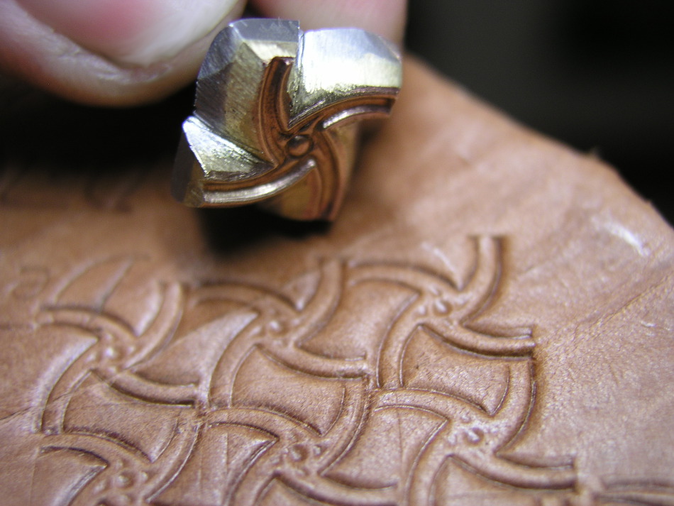 017-19 Košík a vějíř 2 razidla – Obrázok 3