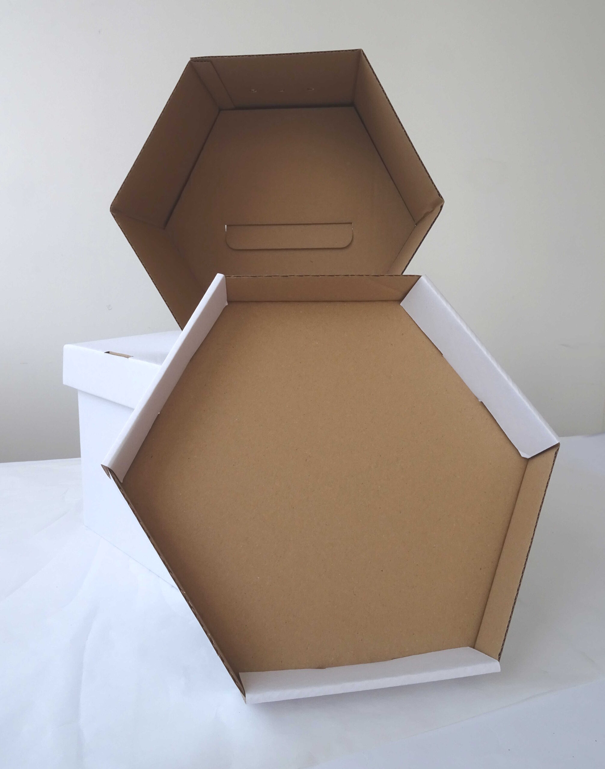 Krabice na klobouky šestihran bílá – Obrázok 2