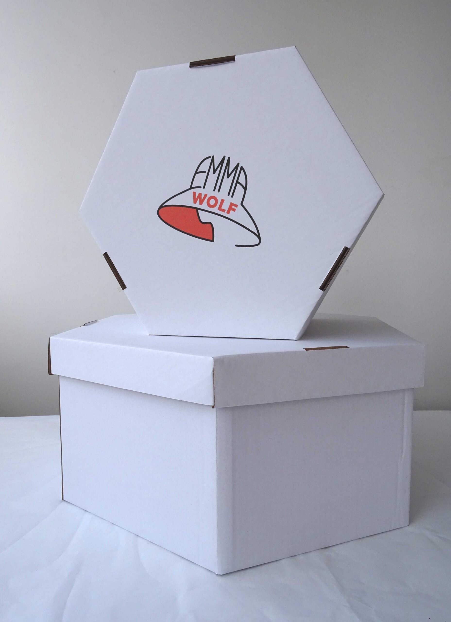 Krabice na klobouky šestihran bílá