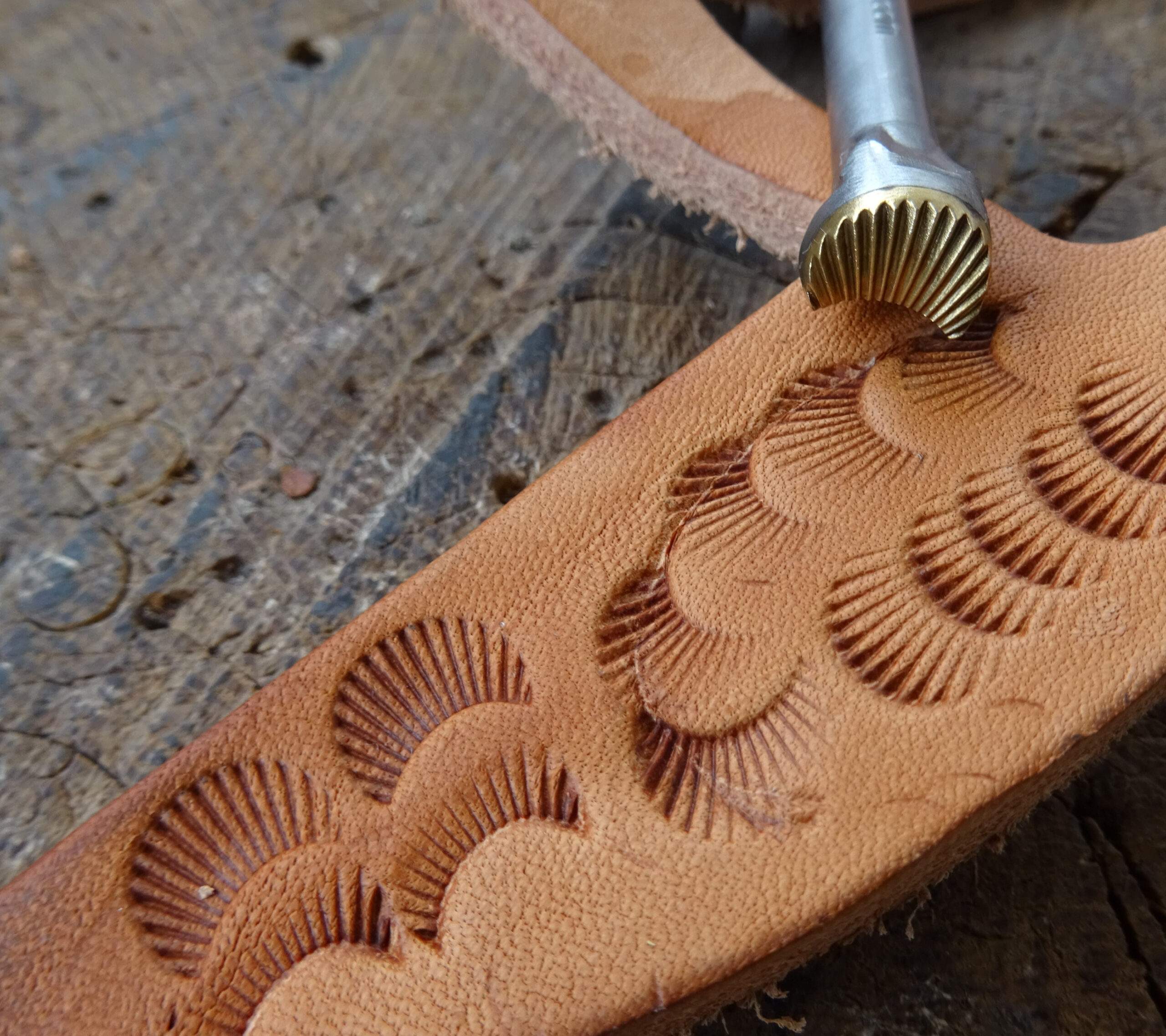 Camouflage 11x9 razidlo do kože