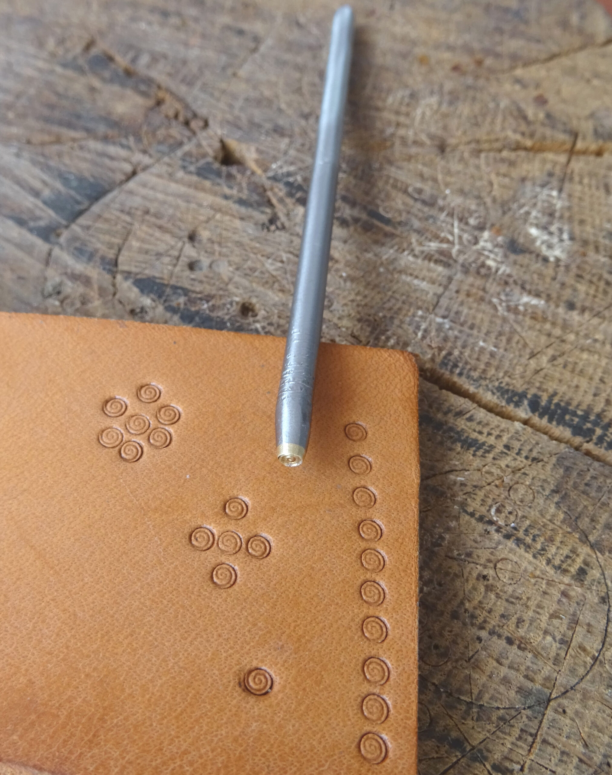 012-14 Špirála MINI razidlo do kože